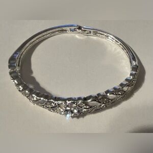 Elegant Silver Bracelet With clear Crystals.